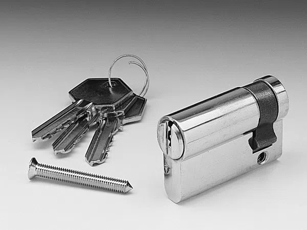 Capitol Heights Locksmith Service Capitol Heights, MD 301-242-9830 - apartment-lock-change